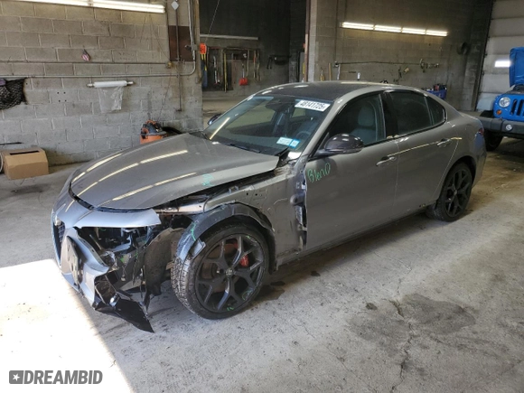 2021 Alfa Romeo Giulia Ti with VIN ZARFANBN4M7644262, listed as a Copart auction lot 48141725 with 23,550 mi miles and Salvage Title. Bid and sale history available at carsss.com. Image 1.