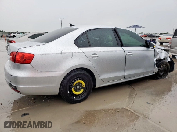 2014 Volkswagen Jetta SE with VIN 3VWD07AJ9EM222507, listed as a Copart auction lot 60340005 with 150,601 mi miles and Salvage title. Bid and sale history available at DreamBid. Image 3.