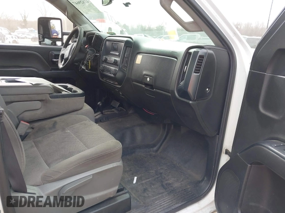 2017 Chevrolet Silverado 3500HD with VIN 1GC0KYEG4HZ401007, listed as a IAAI auction lot 41629647 with 210,431 mi miles and . Bid and sale history available at DreamBid. Image 5.