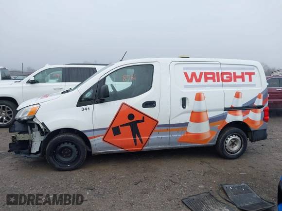 2016 Nissan NV200 S z VIN 3N6CM0KN3GK692300, wystawiony jako IAAI lot #41098566 z przebiegiem 128 217 mil mil oraz . Historia ofert i sprzedaży dostępna na DreamBid. Obrazek 14.