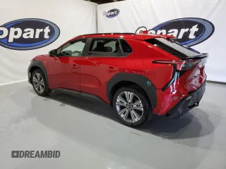 2023 Subaru Solterra Premium z VIN JTMABABAXPA024028, wystawiony jako Copart lot #73780443 z przebiegiem 4074 mil mil oraz . Historia ofert i sprzedaży dostępna na DreamBid. Obrazek 2.