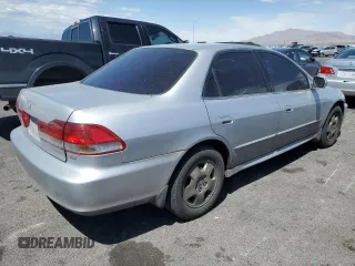 2001 Honda Accord EX с VIN 1HGCG16581A080484, выставлен на аукционе Copart как лот 55364045 с пробегом 235 238 миль миль и Чистый • Clean title. История ставок и продаж доступна на DreamBid. Изображение 3.