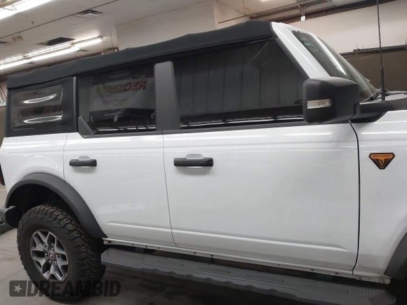 2021 Ford Bronco with VIN 1FMEE5DP2MLA94460, listed as a IAAI auction lot 41615753 with 43,808 mi miles and . Bid and sale history available at DreamBid. Image 14.
