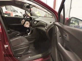 2017 Chevrolet Trax LT with VIN 3GNCJLSBXHL223940, listed as a IAAI auction lot 41998080 with 121,448 mi miles and . Bid and sale history available at carsss.com. Image 5.