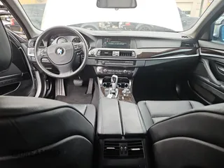 2013 BMW 5 Series 528i with VIN WBAXG5C5XDD233958, listed as a Copart auction lot 84436854 with 103,543 mi miles and Clean Title. Bid and sale history available at carsss.com. Image 9.