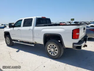 2016 GMC Sierra 2500HD Denali with VIN 1GT12UE86GF202529, listed as a Copart auction lot 52707755 with 197,123 mi miles and Salvage Title. Bid and sale history available at carsss.com. Image 2.