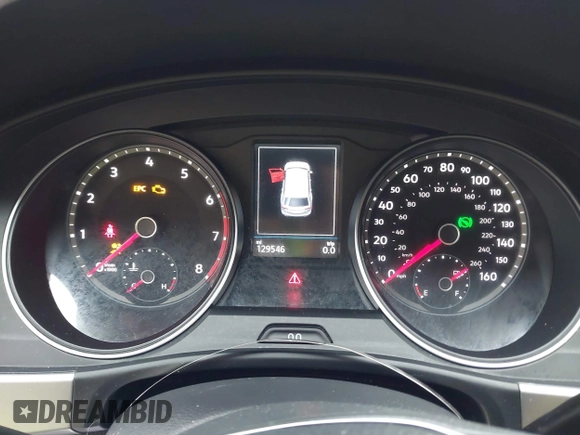 2018 Volkswagen Atlas SE z VIN 1V2KR2CAXJC517240, wystawiony jako IAAI lot #42361370 z przebiegiem 129 546 mil mil oraz . Historia ofert i sprzedaży dostępna na DreamBid. Obrazek 7.