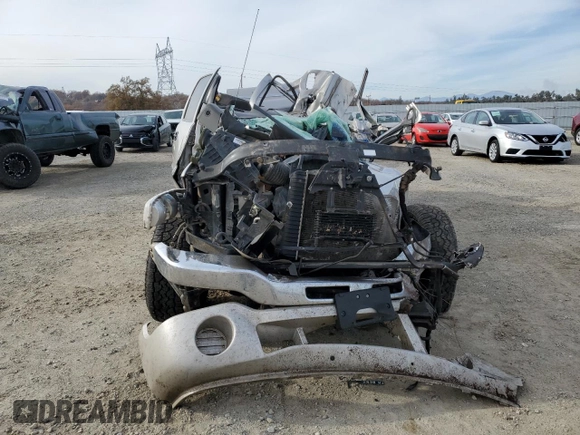 2007 GMC Sierra 1500 SL z VIN 2GTEK13V071123356, wystawiony jako Copart lot #79495423 z przebiegiem Nie podano mil oraz Szkoda całkowita • Salvage title. Historia ofert i sprzedaży dostępna na DreamBid. Obrazek 5.