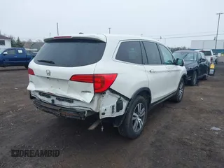 2018 Honda Pilot EX-L with VIN 5FNYF6H52JB053046, listed as a IAAI auction lot 42013210 with 103,721 mi miles. Bid and sale history available at carsss.com. Image 21.