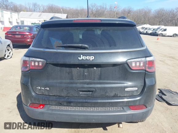 2018 Jeep Compass Altitude with VIN 3C4NJDBB2JT418914, listed as a IAAI auction lot 41759891 with 137,643 mi miles and . Bid and sale history available at carsss.com. Image 16.