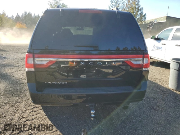 2017 Lincoln Navigator Reserve z VIN 5LMJJ2LT7HEL08423, wystawiony jako Copart lot #73972384 z przebiegiem 82 339 mil mil oraz Szkoda całkowita • Salvage title. Historia ofert i sprzedaży dostępna na DreamBid. Obrazek 6.