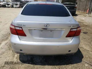 2008 Lexus LS 460 z VIN JTHBL46F985075053, wystawiony jako Copart lot #58467284 z przebiegiem 200 664 mil mil oraz Szkoda całkowita • Salvage title. Historia ofert i sprzedaży dostępna na DreamBid. Obrazek 6.
