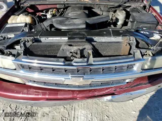 2004 Chevrolet Tahoe LS with VIN 1GNEC13Z44J305490, listed as a Copart auction lot 42147795 with 271,206 mi miles and Non Repairable. Bid and sale history available at carsss.com. Image 12.