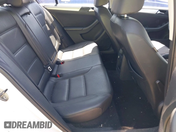 2013 Volkswagen Jetta SE z VIN 3VWDP7AJXDM207119, wystawiony jako IAAI lot #42155020 z przebiegiem 144 836 mil mil oraz . Historia ofert i sprzedaży dostępna na DreamBid. Obrazek 8.