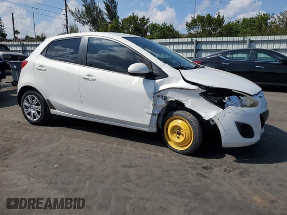 2014 Mazda 2 Sport with VIN JM1DE1KY2E0185624, listed as a Copart auction lot 50622285 with 73,590 mi miles and Salvage Title. Bid and sale history available at carsss.com. Image 4.