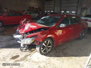 2018 Nissan Altima 2.5 SV with VIN 1N4AL3AP5JC198699, listed as a IAAI auction lot 41609046 with 60,807 mi miles. Bid and sale history available at carsss.com. Image 2.