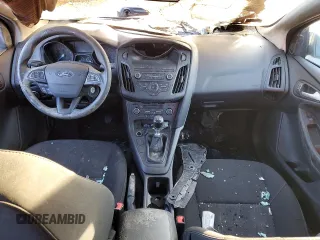 2018 Ford Focus SE with VIN 1FADP3FE5JL298004, listed as a Copart auction lot 89244705 with 0 mi miles and Salvage Title. Bid and sale history available at carsss.com. Image 9.