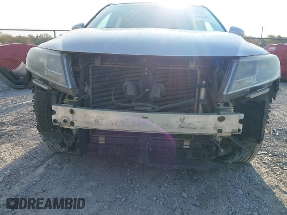 2015 Nissan Pathfinder SV с VIN 5N1AR2MM0FC686224, выставлен на аукционе IAAI как лот 41887640 с пробегом 166 379 миль миль и . История ставок и продаж доступна на DreamBid. Изображение 6.