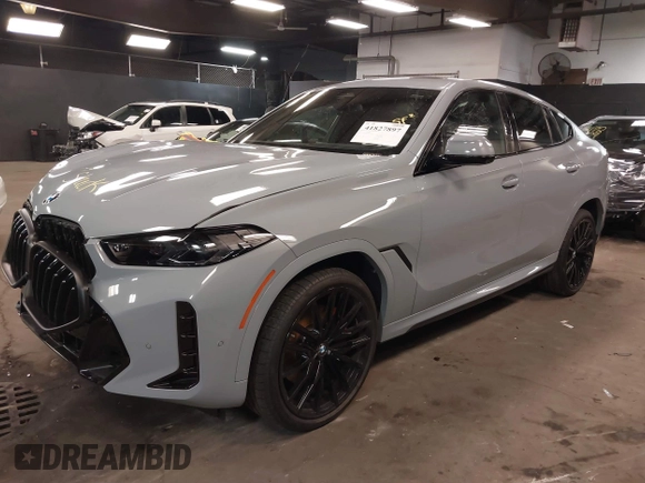 2025 BMW X6 xDrive40i with VIN 5UX33EX04S9Z44291, listed as a IAAI auction lot 41827897 with 1,053 mi miles. Bid and sale history available at carsss.com. Image 18.