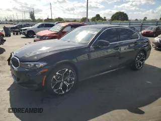 2025 BMW 3 Series 330i with VIN 3MW69CW05S8F12058, listed as a Copart auction lot 88821005 with 2,733 mi miles and Salvage Title. Bid and sale history available at carsss.com. Image 1.