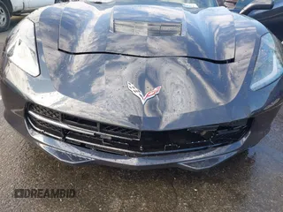 2015 Chevrolet Corvette 1LT z VIN 1G1YB2D74F5103152, wystawiony jako IAAI lot #42206302 z przebiegiem 50 260 mil mil oraz . Historia ofert i sprzedaży dostępna na DreamBid. Obrazek 6.