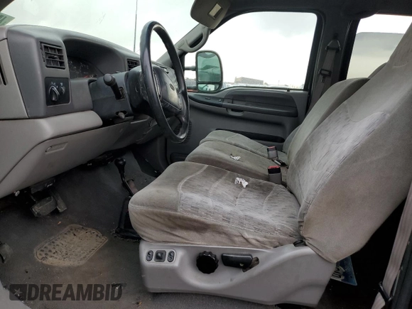 2000 Ford Super Duty F-250 XL with VIN 1FTNW21F6YEC98099, listed as a Copart auction lot 45403345 with 121,425 mi miles and Salvage Title. Bid and sale history available at carsss.com. Image 7.