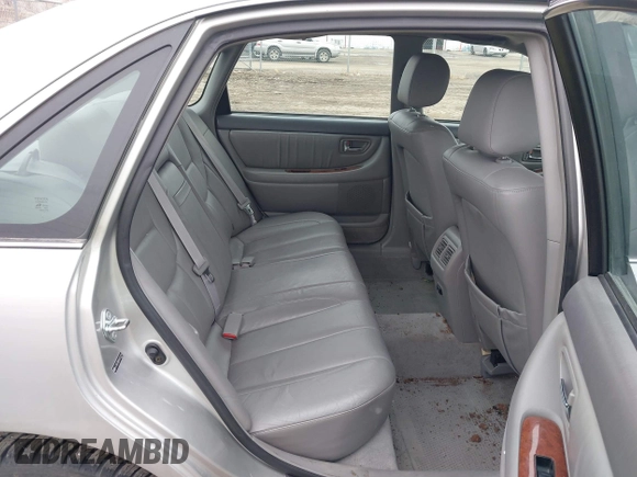 2004 Toyota Avalon XL with VIN 4T1BF28B04U372134, listed as a IAAI auction lot 41746387 with 123,181 mi miles and . Bid and sale history available at carsss.com. Image 8.