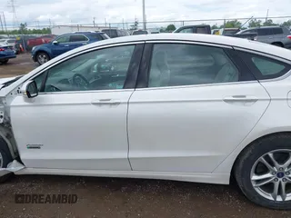2016 Ford Fusion Titanium with VIN 3FA6P0SU5GR287017, listed as a IAAI auction lot 42316622 with 97,000 mi miles and . Bid and sale history available at DreamBid. Image 14.