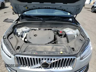 2024 Volvo XC90 Plus Bright Theme z VIN YV4062JE6R1181548, wystawiony jako Copart lot #57970905 z przebiegiem Nie podano mil oraz Czysty tytuł • Clean title. Historia ofert i sprzedaży dostępna na DreamBid. Obrazek 12.