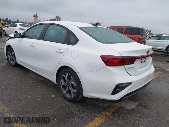 2021 Kia Forte LXS with VIN 3KPF24AD8ME332309, listed as a IAAI auction lot 41885851 with 27,395 mi miles. Bid and sale history available at carsss.com. Image 3.