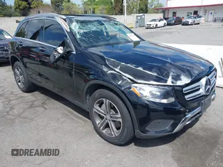 2017 Mercedes-Benz GLC 300 z VIN WDC0G4JB0HF201211, wystawiony jako IAAI lot #41950385 z przebiegiem 96 383 mil mil oraz . Historia ofert i sprzedaży dostępna na DreamBid. Obrazek 1.