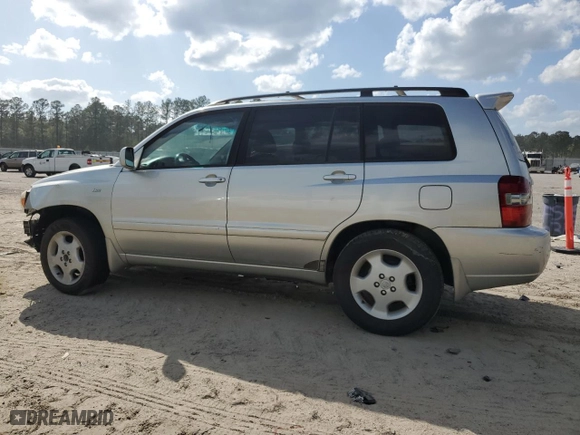 2005 Toyota Highlander with VIN JTEDP21A450088909, listed as a Copart auction lot 51628585 with 245,526 mi miles and Salvage Title. Bid and sale history available at carsss.com. Image 2.