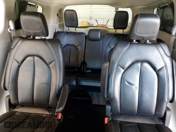 2022 Chrysler Pacifica Touring L with VIN 2C4RC1BG3NR195099, listed as a Copart auction lot 54214885 with 69,039 mi miles and Salvage title. Bid and sale history available at DreamBid. Image 10.