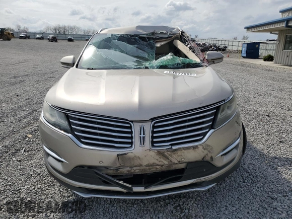 2015 Lincoln MKC with VIN 5LMTJ2AH8FUJ10105, listed as a Copart auction lot 51577095 with Not Provided miles and Salvage Title. Bid and sale history available at carsss.com. Image 5.