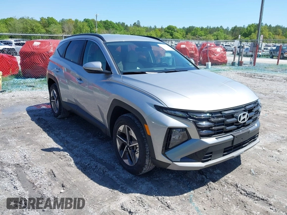 2025 Hyundai Tucson SEL with VIN 5NMJBCDE2SH508852, listed as a IAAI auction lot 41988572 with 1,411 mi miles. Bid and sale history available at carsss.com. Image 1.
