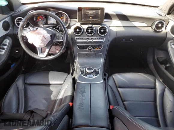 2018 Mercedes-Benz C 300 z VIN 55SWF4JB3JU279901, wystawiony jako Copart lot #45279765 z przebiegiem 100 768 mil mil oraz Szkoda całkowita • Salvage title. Historia ofert i sprzedaży dostępna na DreamBid. Obrazek 8.