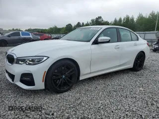2021 BMW 3 Series 330i z VIN 3MW5R1J03M8C22024, wystawiony jako Copart lot #54234055 z przebiegiem 31 751 mil mil oraz Szkoda całkowita • Salvage title. Historia ofert i sprzedaży dostępna na DreamBid. Obrazek 1.