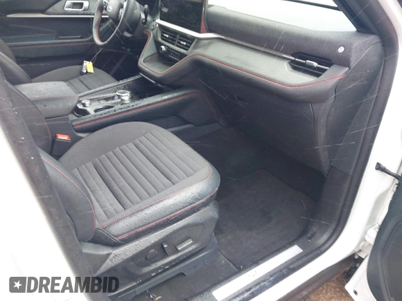 2025 Ford Explorer ST-Line with VIN 1FMUK7KH6SGB58226, listed as a IAAI auction lot 42687937 with Not provided miles and . Bid and sale history available at DreamBid. Image 5.