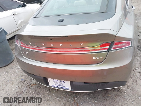 2018 Lincoln MKZ Hybrid Reserve z VIN 3LN6L5MU2JR602228, wystawiony jako IAAI lot #41441004 z przebiegiem 71 047 mil mil oraz . Historia ofert i sprzedaży dostępna na DreamBid. Obrazek 16.