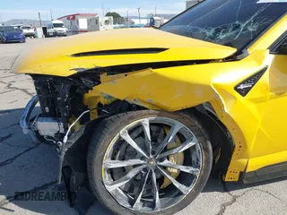 2023 Lamborghini Urus S z VIN ZPBUB3ZL1PLA24058, wystawiony jako IAAI lot #41686367 z przebiegiem 15 346 mil mil oraz . Historia ofert i sprzedaży dostępna na DreamBid. Obrazek 6.