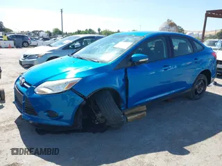 2013 Ford Focus SE z VIN 1FADP3F2XDL178239, wystawiony jako IAAI lot #42272364 z przebiegiem 108 773 mil mil oraz . Historia ofert i sprzedaży dostępna na DreamBid. Obrazek 2.