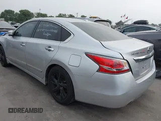 2015 Nissan Altima SL z VIN 1N4AL3APXFC480070, wystawiony jako IAAI lot #42281524 z przebiegiem 106 963 mil mil oraz . Historia ofert i sprzedaży dostępna na DreamBid. Obrazek 3.