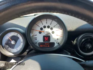 2011 MINI Convertible S with VIN WMWZP3C55BTX84489, listed as a Copart auction lot 57680375 with 86,313 mi miles and Clean title. Bid and sale history available at DreamBid. Image 9.