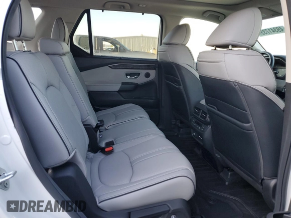 2024 Honda Pilot Elite with VIN 5FNYG1H81RB043050, listed as a Copart auction lot 49341735 with 10,782 mi miles and Salvage Title. Bid and sale history available at carsss.com. Image 11.