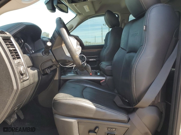 2018 Ram 2500 Laramie with VIN 3C6UR5FL8JG115309, listed as a Copart auction lot 46989935 with 115,204 mi miles and Salvage Title. Bid and sale history available at carsss.com. Image 7.