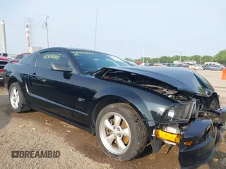 2007 Ford Mustang GT Deluxe with VIN 1ZVFT82H375246120, listed as a IAAI auction lot 42402065 with 160,902 mi miles and . Bid and sale history available at DreamBid. Image 6.