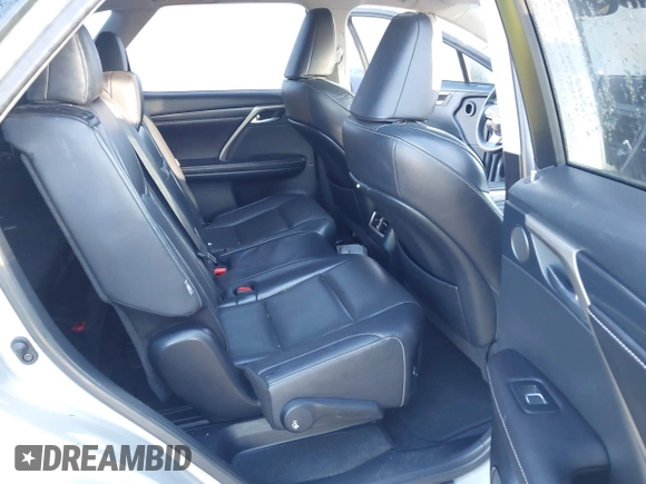 2018 Lexus RX 350L Premium z VIN JTJDZKCAXJ2008164, wystawiony jako IAAI lot #41436168 z przebiegiem 126 798 mil mil oraz . Historia ofert i sprzedaży dostępna na DreamBid. Obrazek 8.