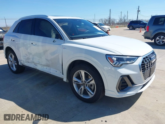 2024 Audi Q3 S line Premium Plus z VIN WA1EECF32R1141891, wystawiony jako IAAI lot #41668111 z przebiegiem 1426 mil mil oraz . Historia ofert i sprzedaży dostępna na DreamBid. Obrazek 1.