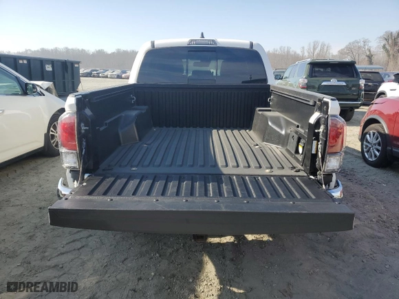 2020 Toyota Tacoma 4WD SR5 with VIN 3TMCZ5AN7LM339706, listed as a Copart auction lot 45035835 with 58,184 mi miles and Salvage Title. Bid and sale history available at carsss.com. Image 6.