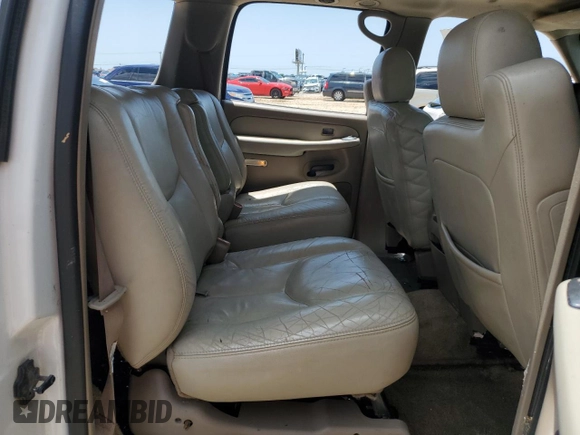 2003 Chevrolet Suburban LT with VIN 3GNFK16T83G297134, listed as a Copart auction lot 56761734 with 303,349 mi miles and Salvage Title. Bid and sale history available at carsss.com. Image 11.